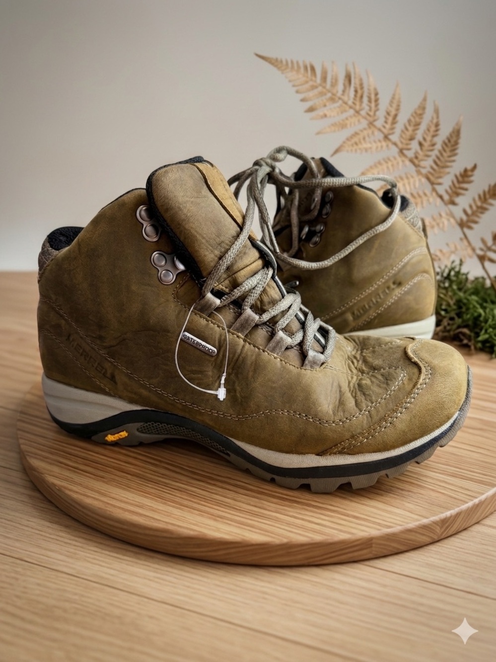 Merrell Women Siren Traveller 3 Mid Brown Waterproof Vibram Hiking Boots Sz 8.5